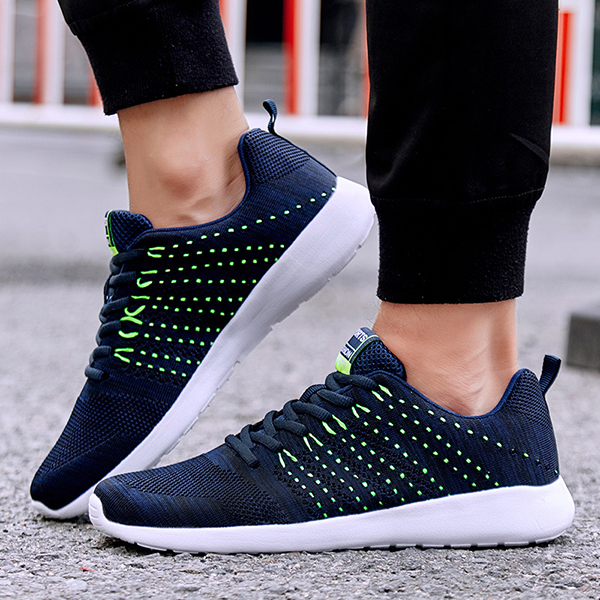 Männer Breathable gestrickte Outdoor Sports High Top Sportschuhe Turnschuhe Männer Breathable gestrickte Outdoor Sports High Top Sportschuhe Turnschuhe