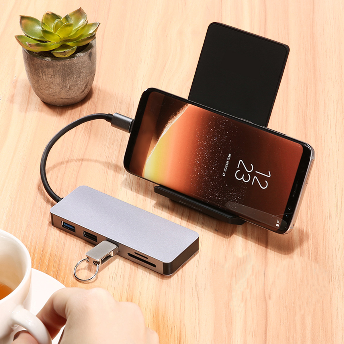 MECO 7 in 1 Type C Hub USB C to 4K HDMI USB3.0 TF SD Card Reader With Type C PD Charging Port