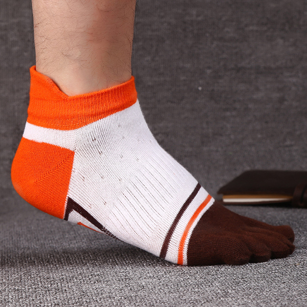 Mens Fashion Five Toes Cotton Socks Spell Color Casual Comfortable