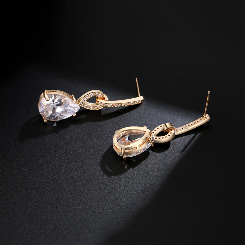 Luxury Earrings 24K Gold and Platinum Plated Water Drop Gemstone Necklace Elegant Heart Ear Stud Gift