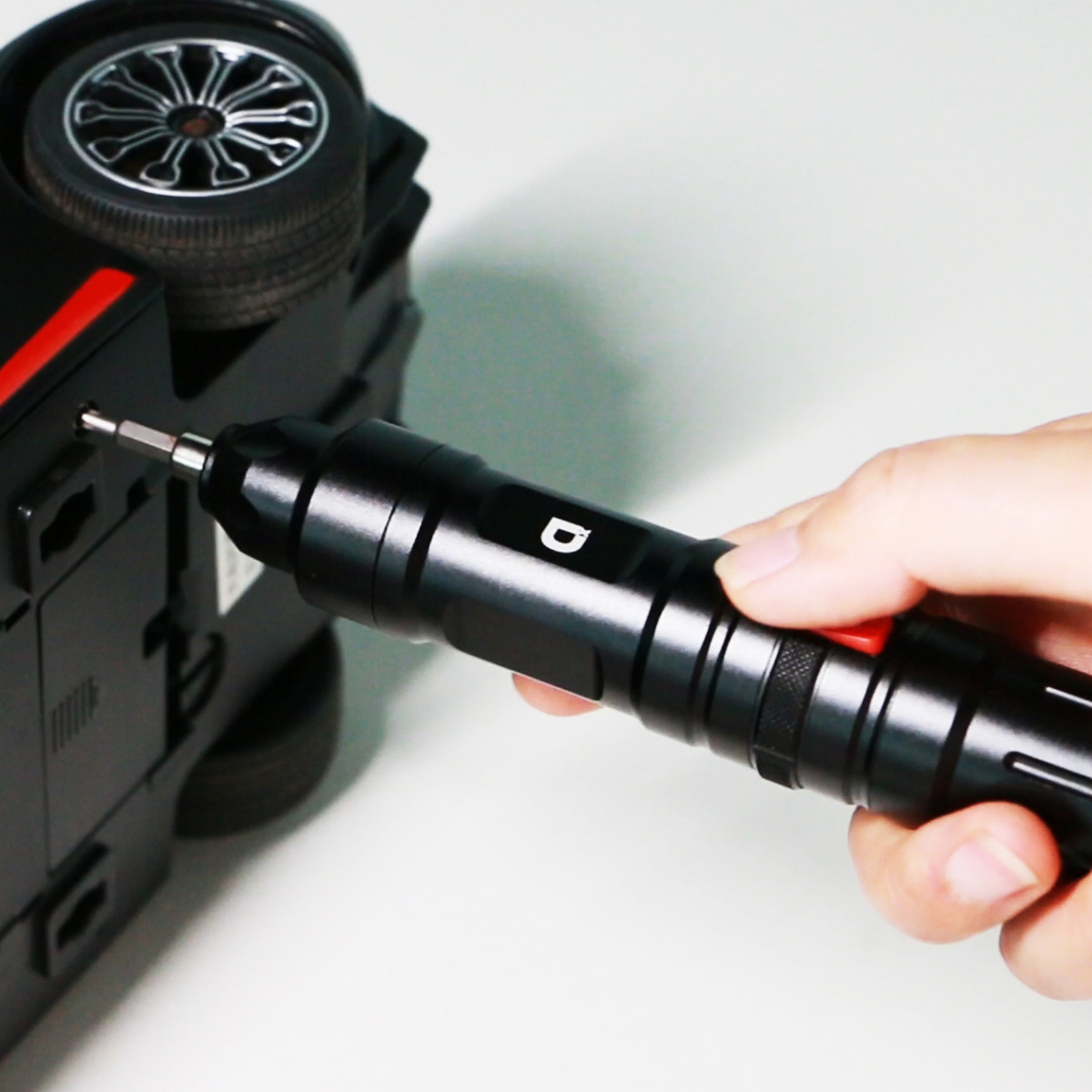 XIAODONG X2 19 in 1 Mini Intelligent Electric Screwdriver Set