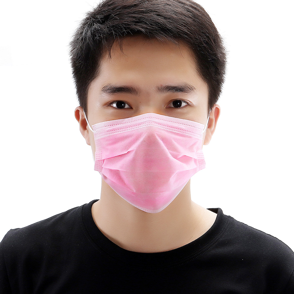 Есть медицинская маска. Маска медицинская. Маска медицинская розовая. Маска защитная медицинская от вирусов. Розовая маска для лица.
