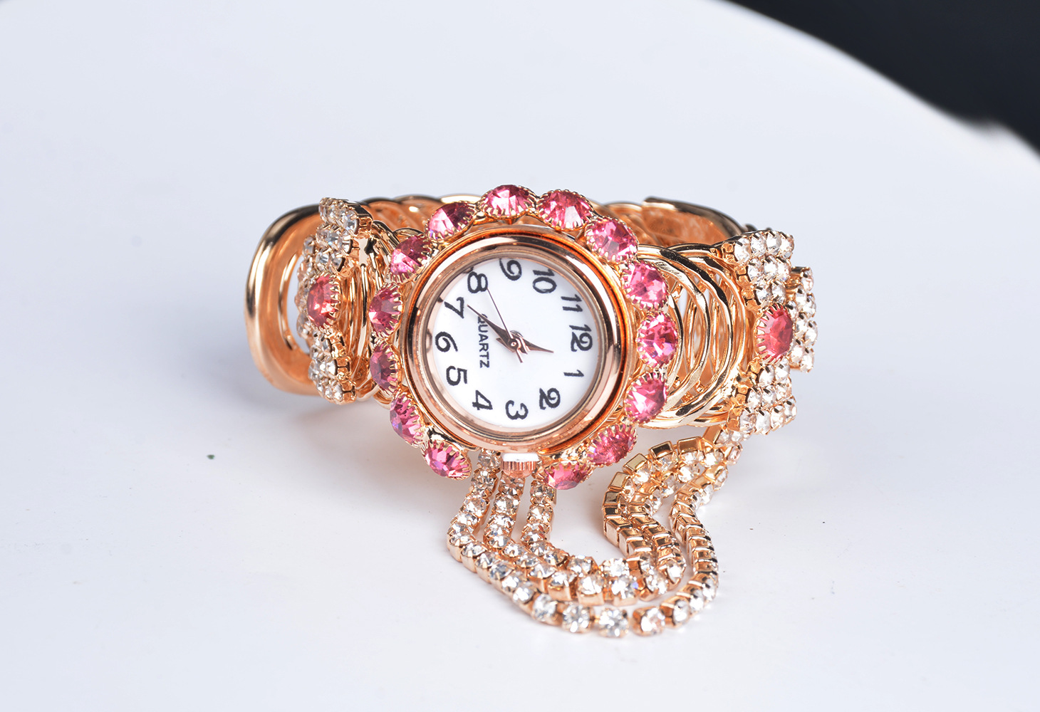 Montre Effraction Crystal Style rétro pour femmes