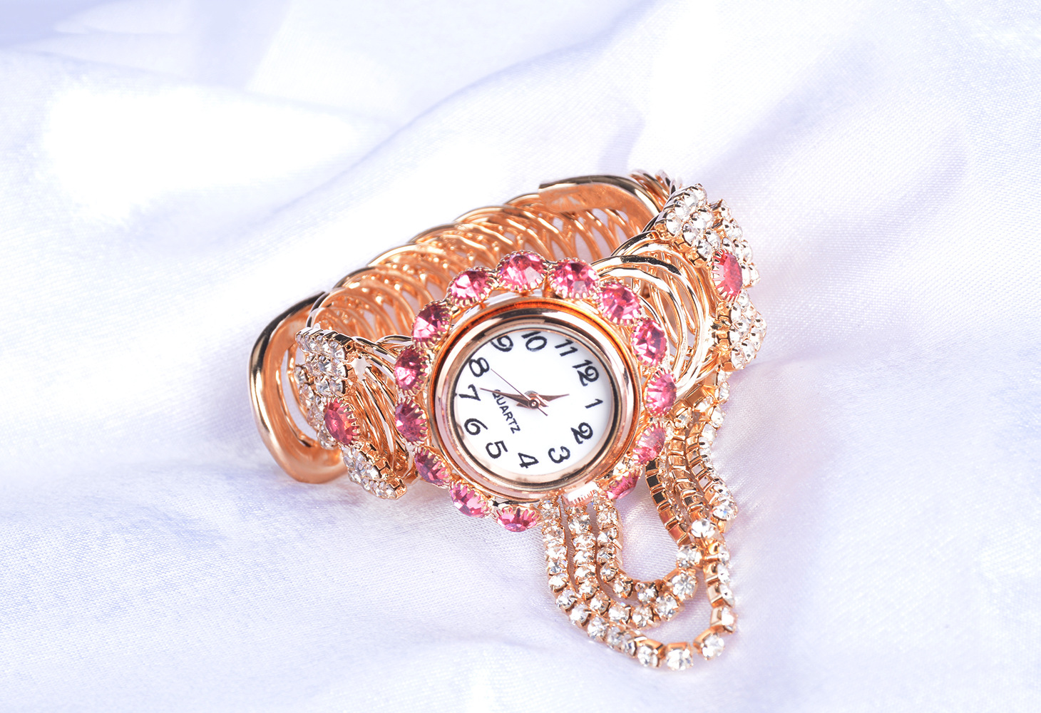 Montre Effraction Crystal Style rétro pour femmes