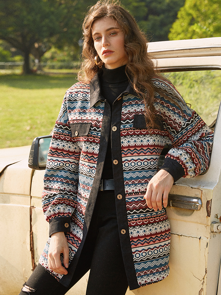Manteaux à manches longues en velours côtelé avec patch en jacquard vintage