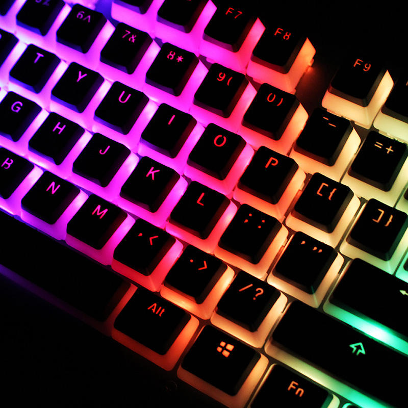 104 Key PBT OEM Profile Double-Skin Milk Pudding Keycap Chiavette traslucide per tastiera Meccanico